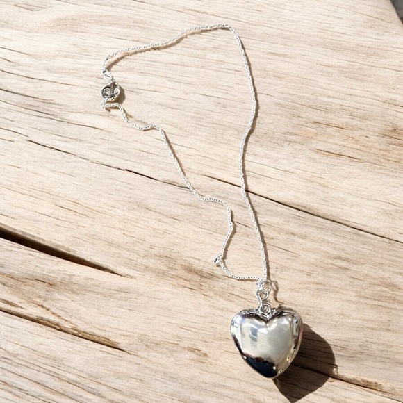 Puffed Silver toned Heart Pendant Necklace on a silver plated chain - Picture 7 of 15